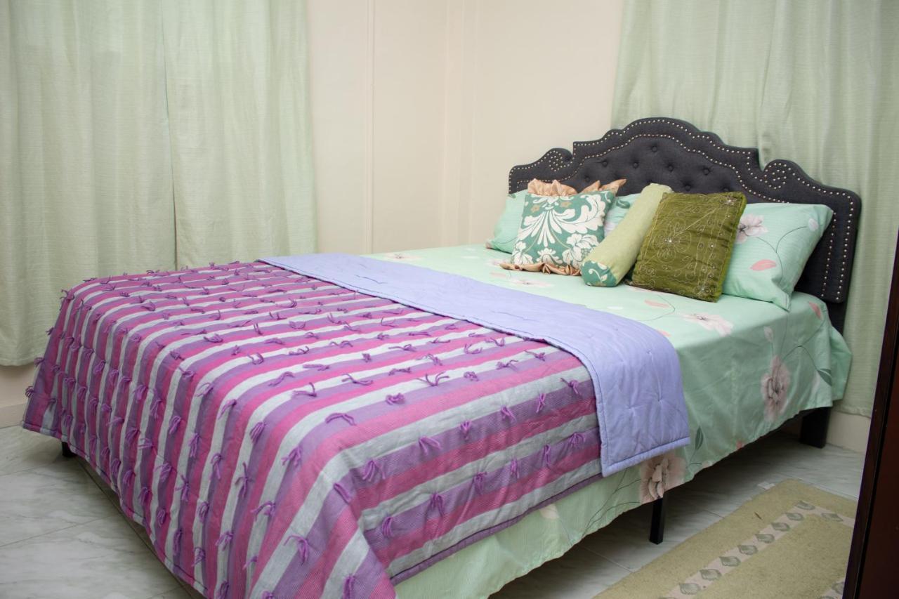 Pri Guest House Arnos Vale Экстерьер фото